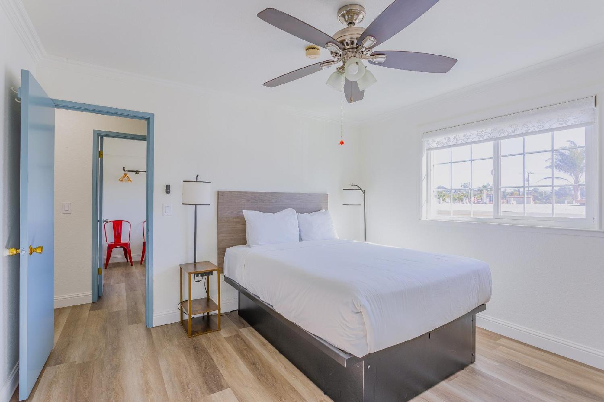 Coastal Breeze Inn Моро Бей Екстериор снимка