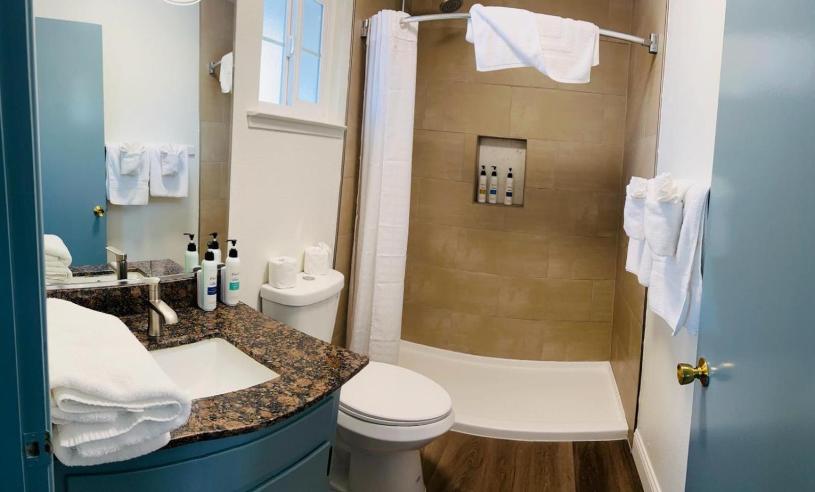Coastal Breeze Inn Моро Бей Екстериор снимка